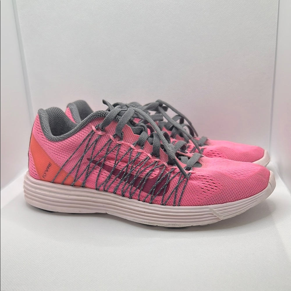 Nike Lunarlon Women's Pink and Gray Running Shoes
